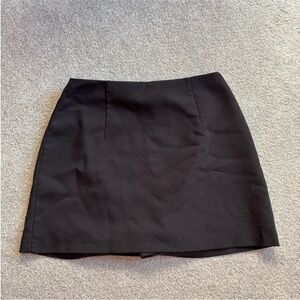 Abercrombie Women’s Black Skort